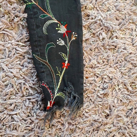 Zara black flower embellished ankle jeans - Picture 8 of 11